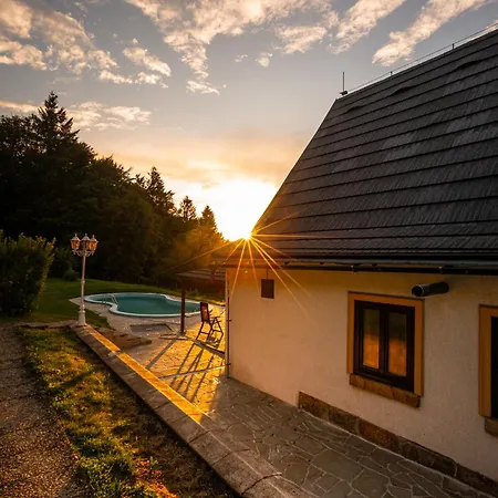 Zvonecek Chalet Jiřetín pod Jedlovou